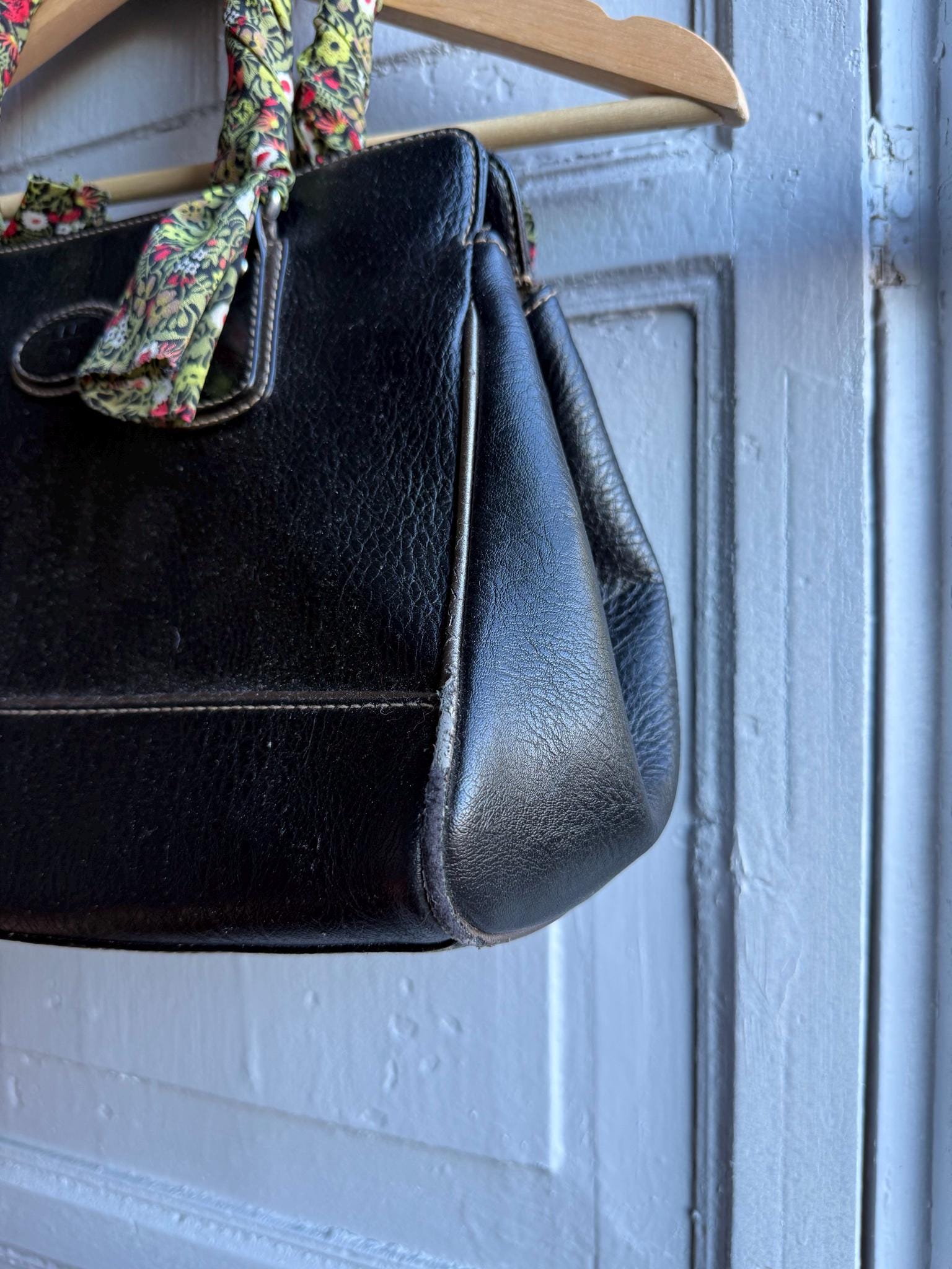 Vintage Torrens Handbag, Floral Strap Purse, Boho Chic Everyday Shoulder Bag