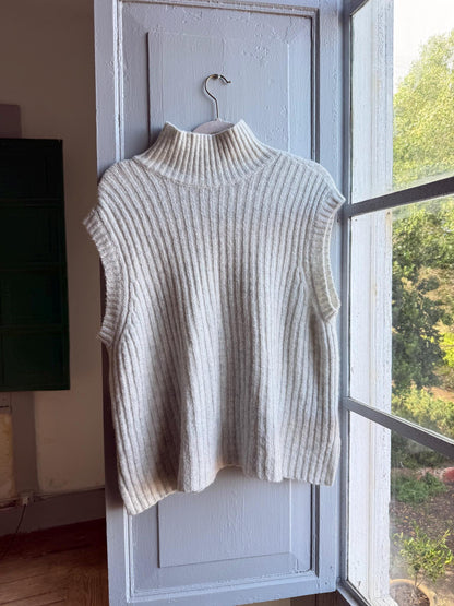 Sleeveless Knit Jumper, Alpaca Blend Cream Sweater Vest, Minimal Chic Womens knitwear, M - L