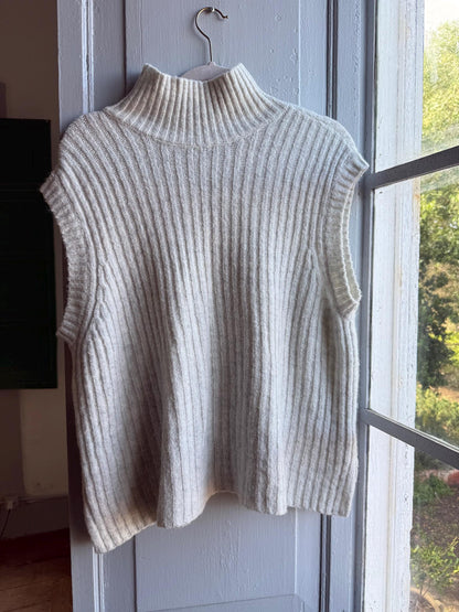Sleeveless Knit Jumper, Alpaca Blend Cream Sweater Vest, Minimal Chic Womens knitwear, M - L