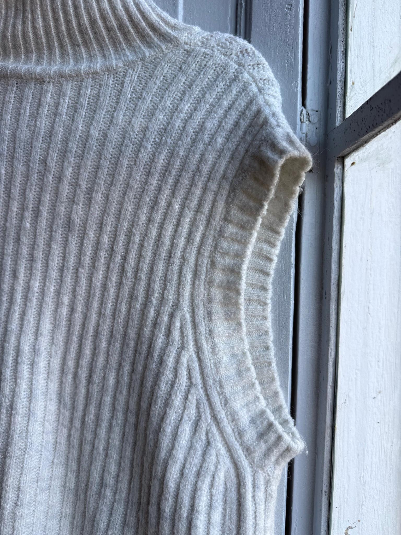 Sleeveless Knit Jumper, Alpaca Blend Cream Sweater Vest, Minimal Chic Womens knitwear, M - L
