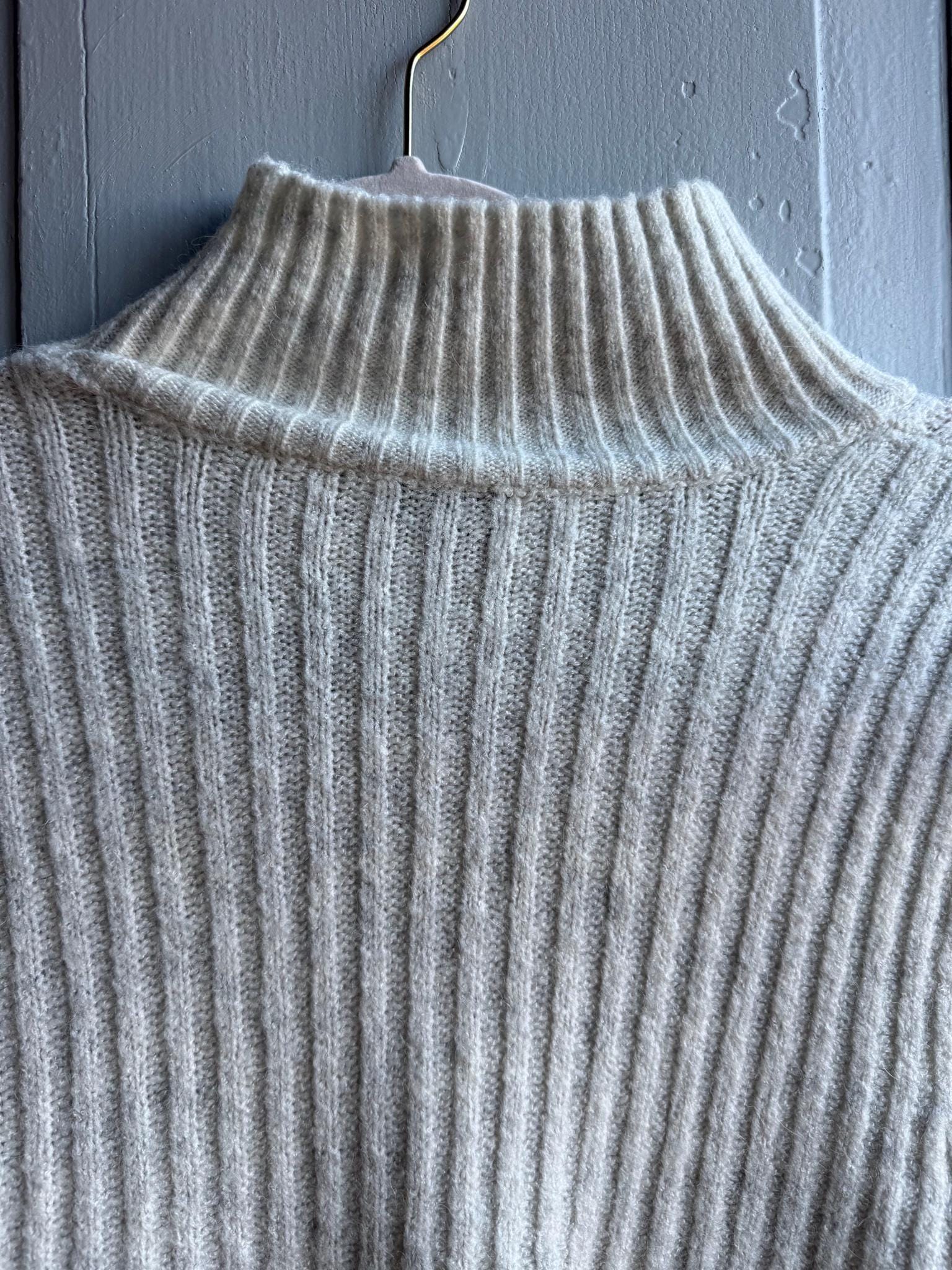 Sleeveless Knit Jumper, Alpaca Blend Cream Sweater Vest, Minimal Chic Womens knitwear, M - L