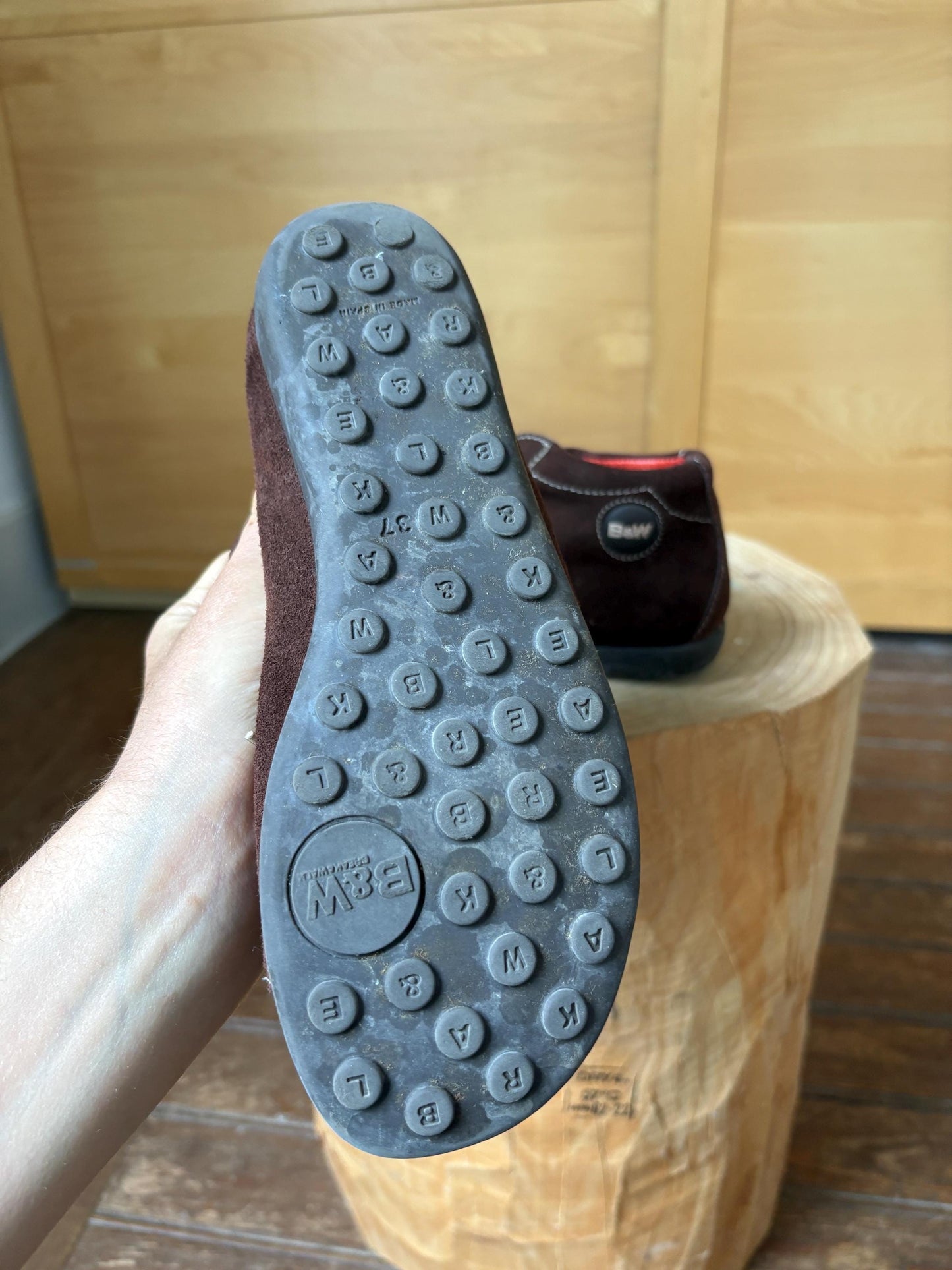 Vintage Brown Suede Lace-Up Sneakers — fabric close-up