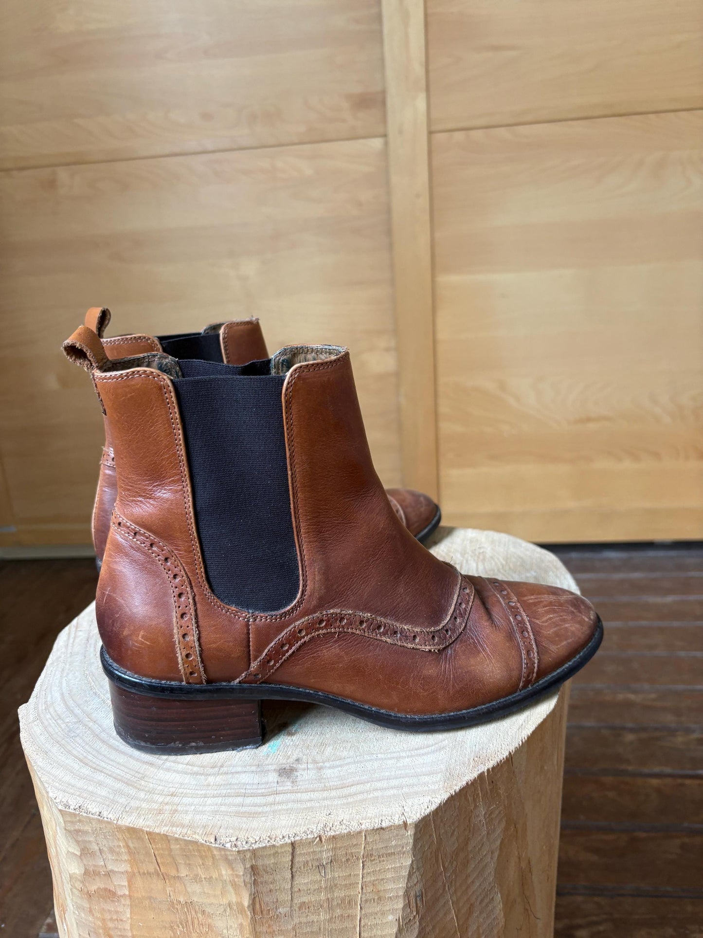 Brown Leather Chelsea Boots for Women — detail
