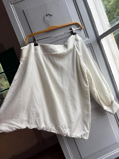 White One Shoulder Asymmetric Top — additional view 5