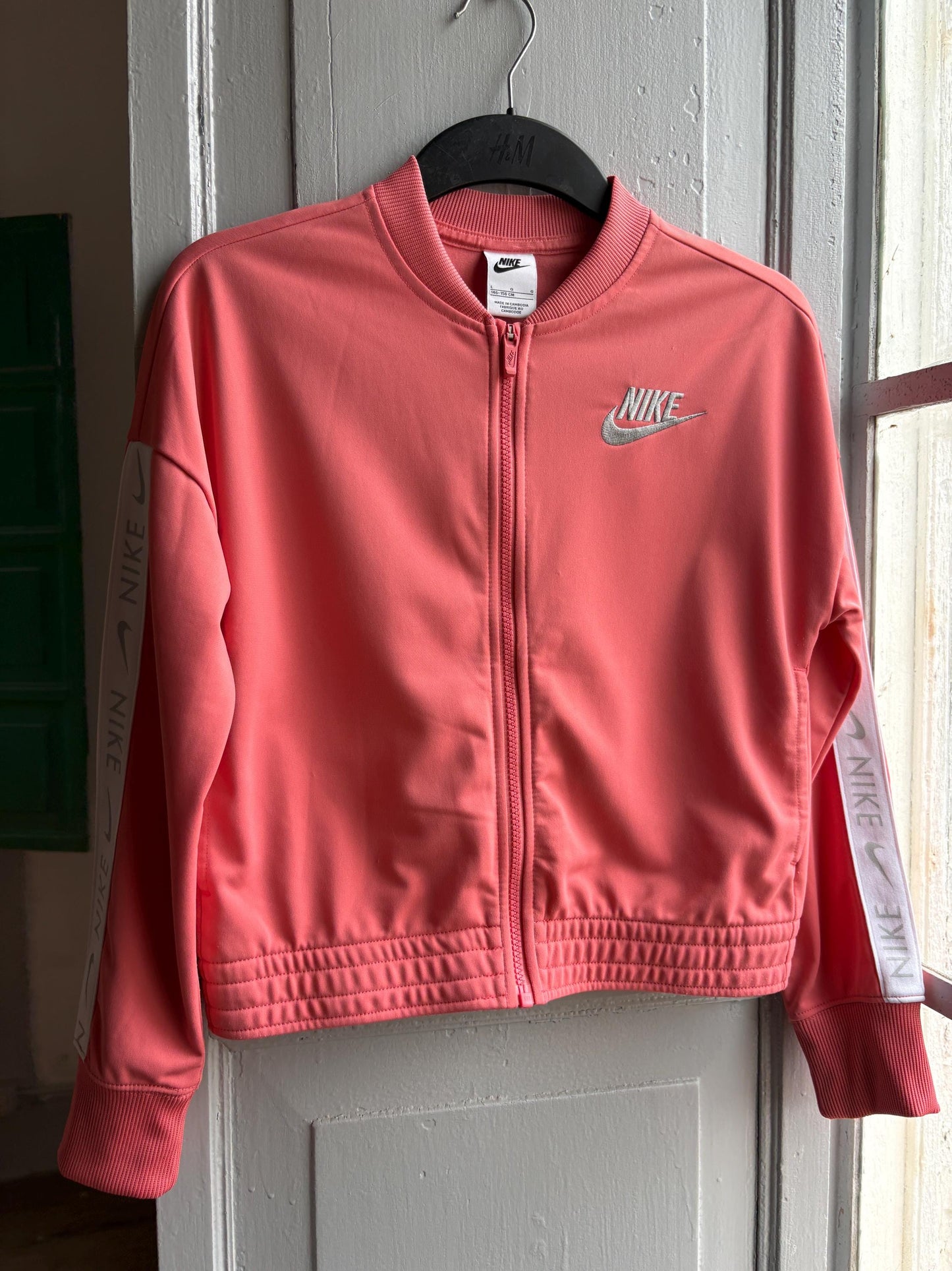 Nike Kids sports Jacket Pink Zip Up, Sportswear Girls Track Jacket, Y2K Athletic Streetwear, Size 146 - 156