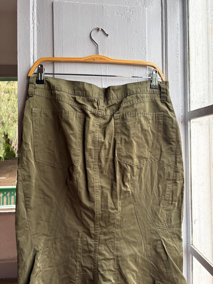 Vintage Jil Sander Olive Green Silk Blend Skirt, Designer Made in Italy, Luxe Chic wardrobe essential, Size 40