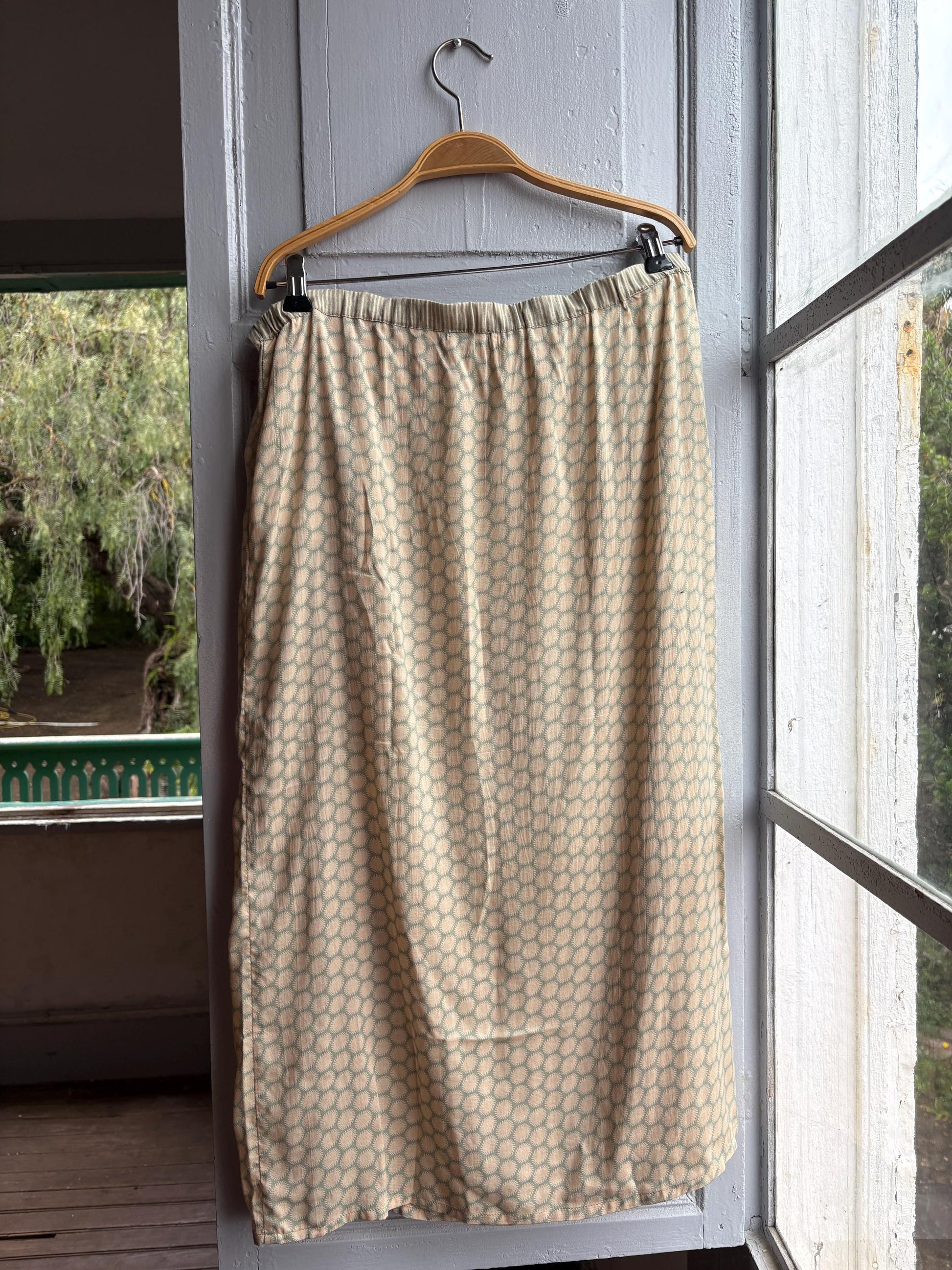 Bohemian Chic Midi Skirt With Side Slit — additional view 10