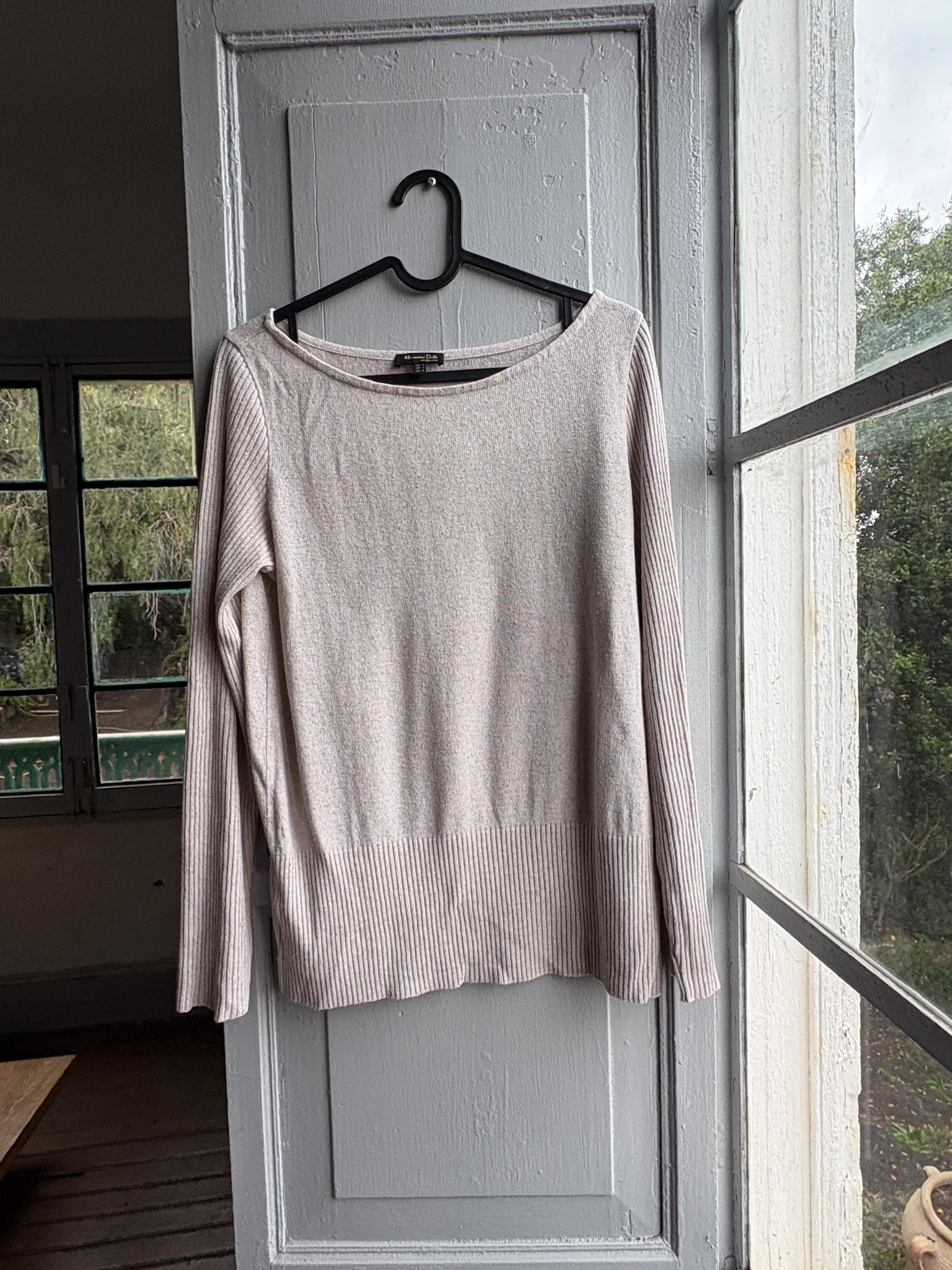 Massimo Dutti Knit Top, Linen long sleeve shirt, Sweater Minimalist off white Women essential, Size Medium