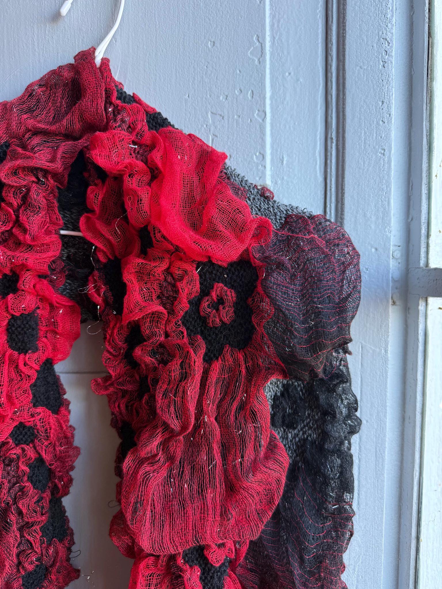 Vintage Ruffle Loop Scarf in Red Black — additional view 9