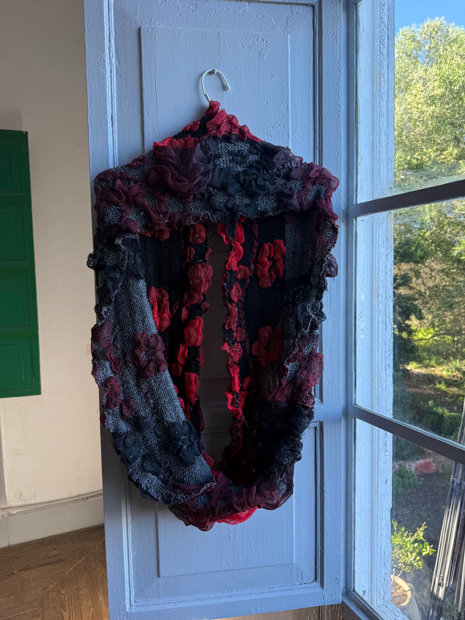 Vintage Red Black Ruffle Loop Scarf — additional view 7