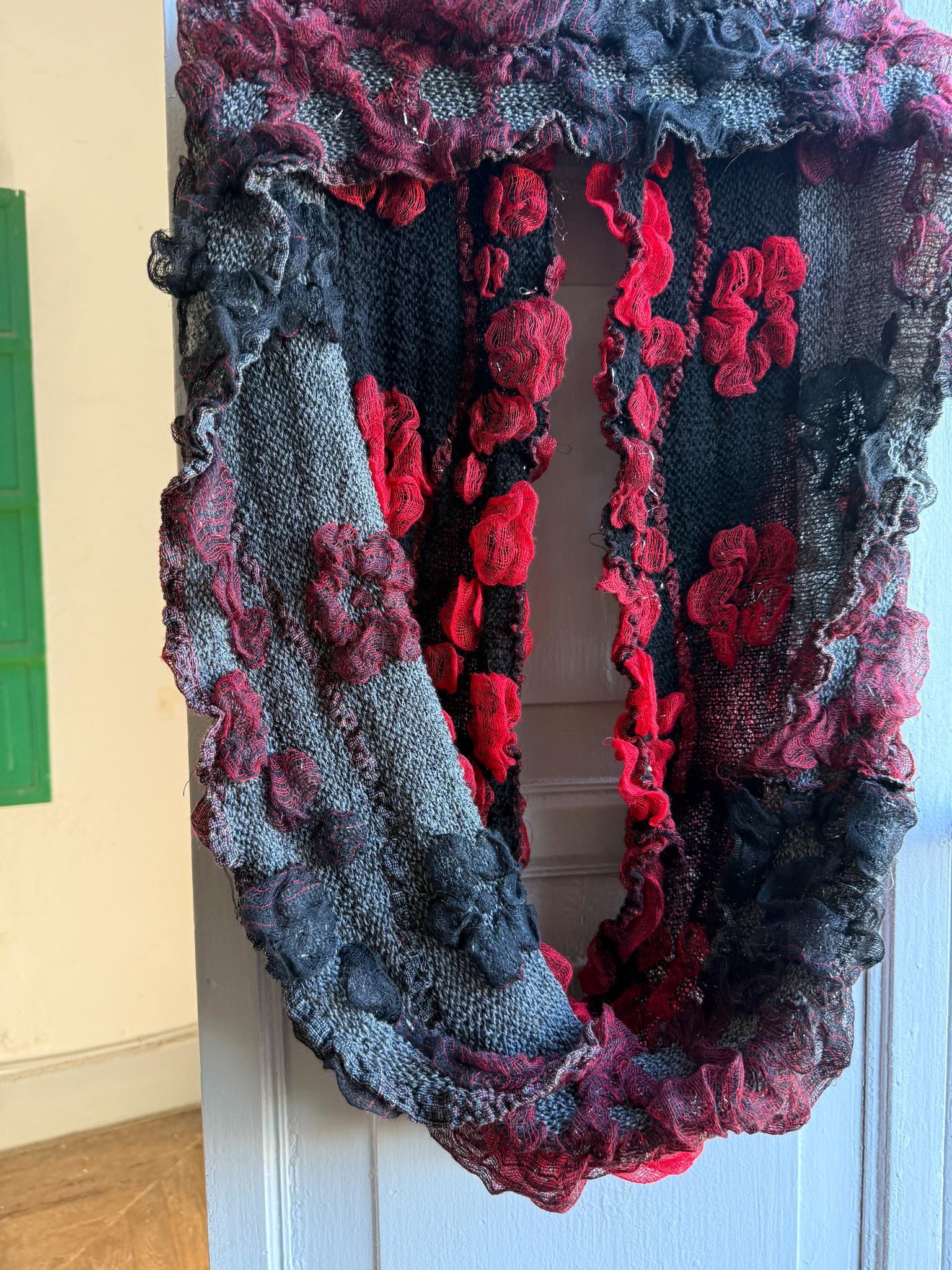 Vintage Red Black Ruffle Loop Scarf — additional view 6
