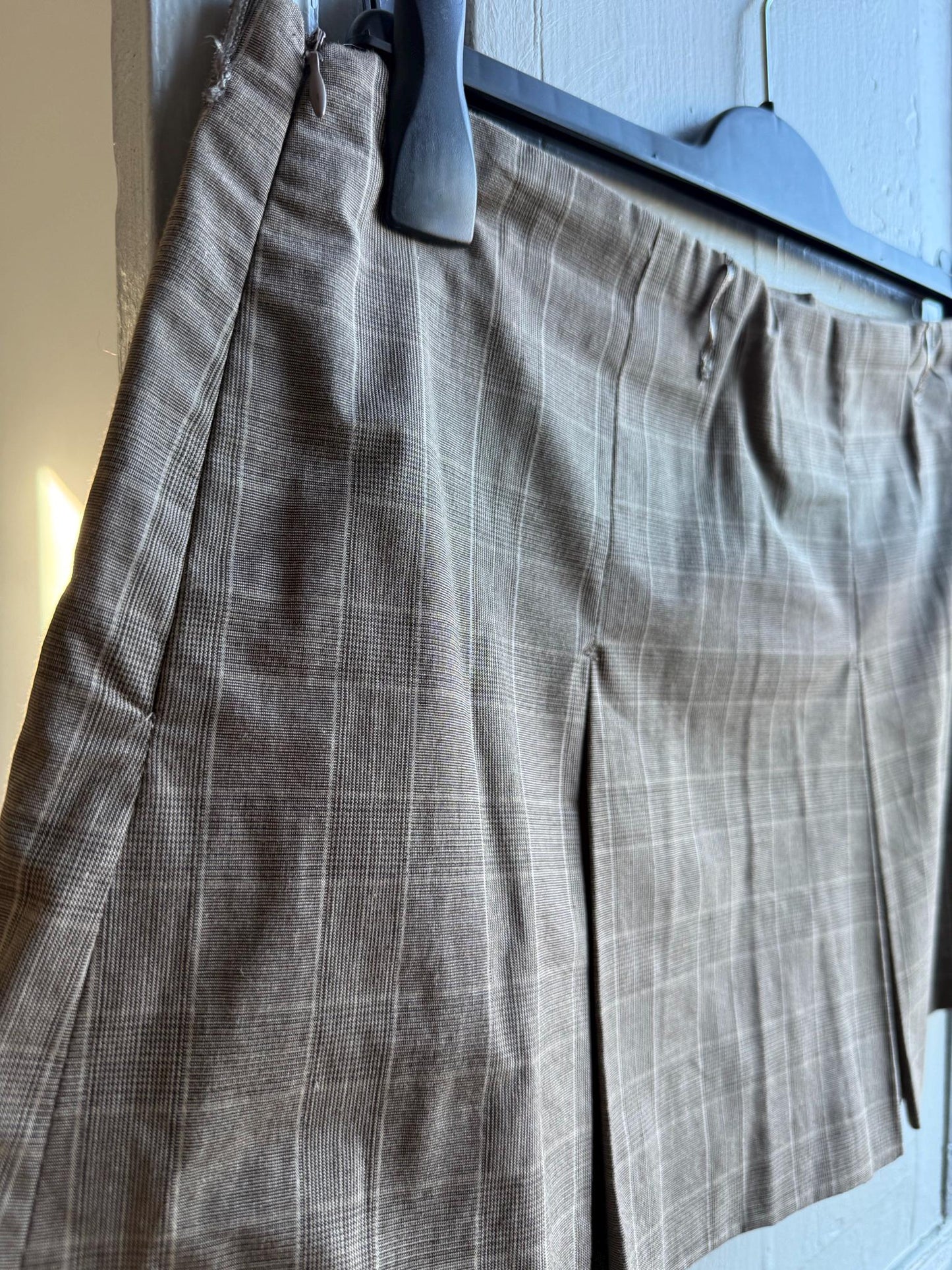 Y2K Pleated Skort Brown Plaid Mini Skirt, Low Rise Preppy Tennis Style Vintage, Womens Large XL