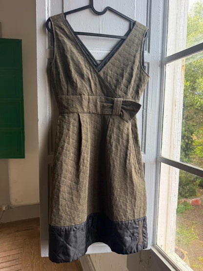 Vintage Salta Adolfo Dominguez Quilted Mini Dress — fabric close-up