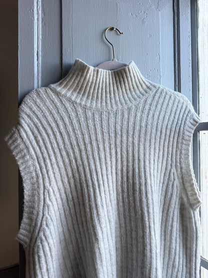 Sleeveless Knit Jumper, Alpaca Blend Cream Sweater Vest, Minimal Chic Womens knitwear, M - L
