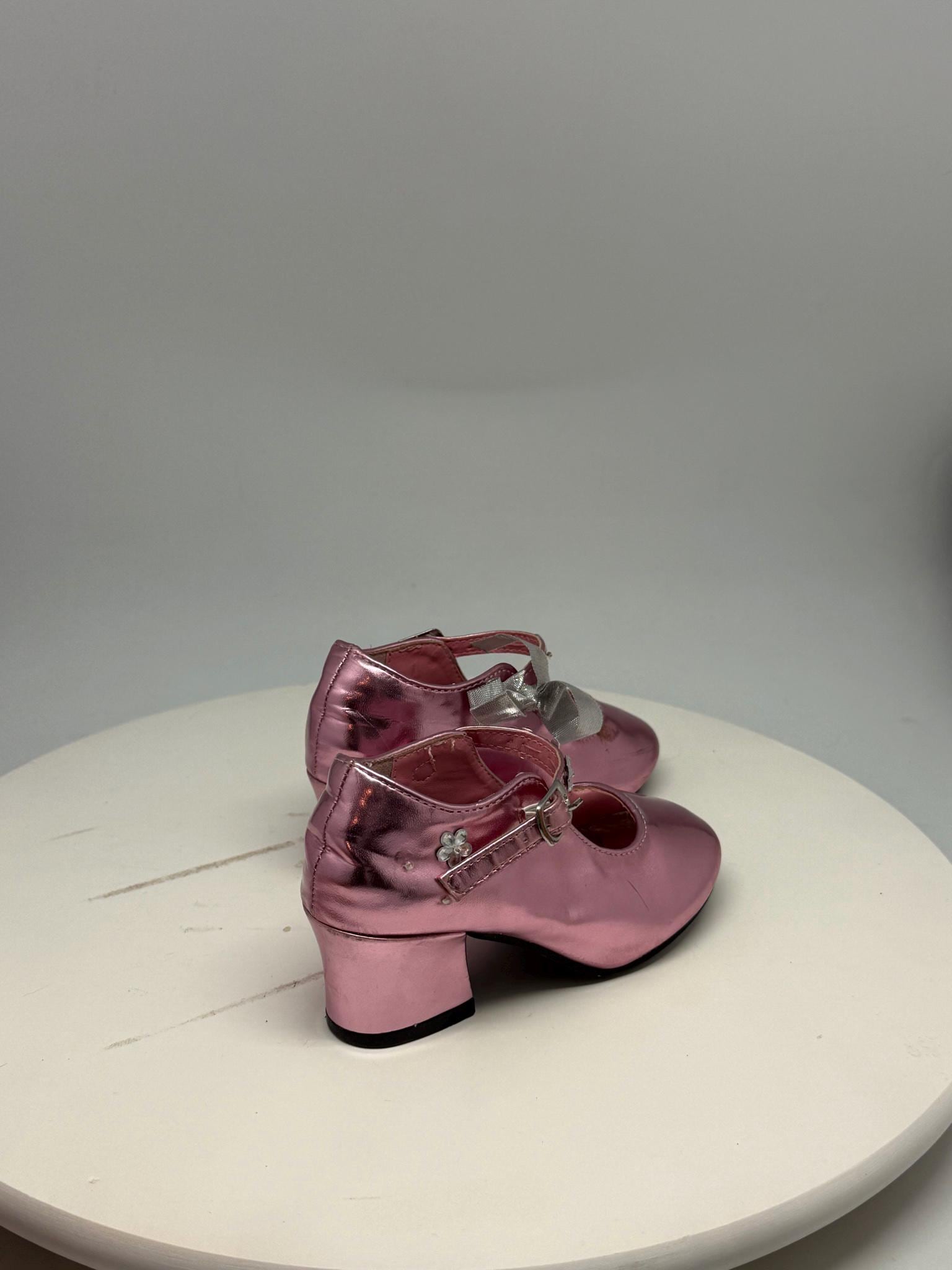 Shiny pink Mary Jane heels, floral embellishments, strap, party wear, size 26