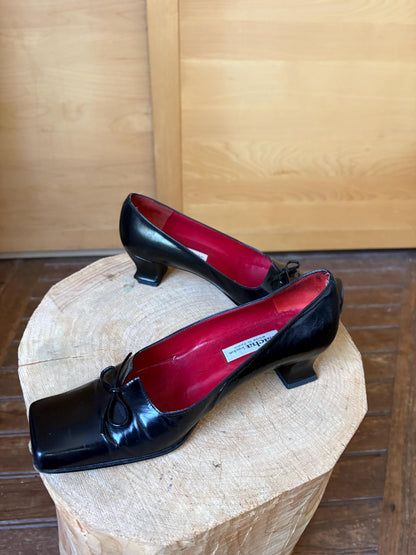 Vintage Black Leather Heels Made in Spain, Bow Pumps Parisian Chic, Y2K Office Elegant, Size EU 37
