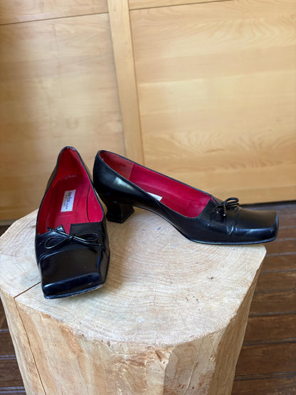 Vintage Black Leather Heels Made in Spain, Bow Pumps Parisian Chic, Y2K Office Elegant, Size EU 37