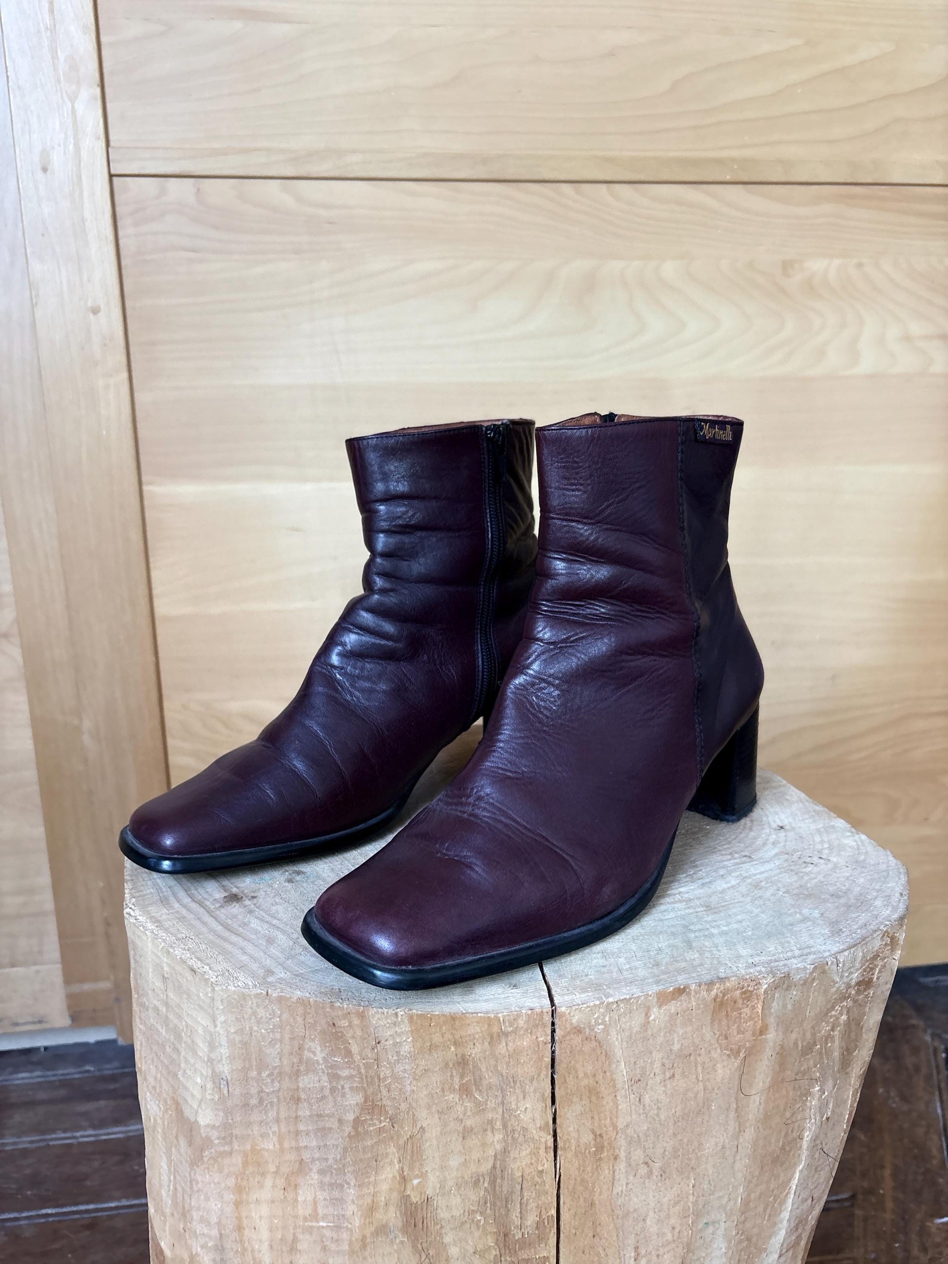 Burgundy Leather Ankle Boots with Block Heel — detail