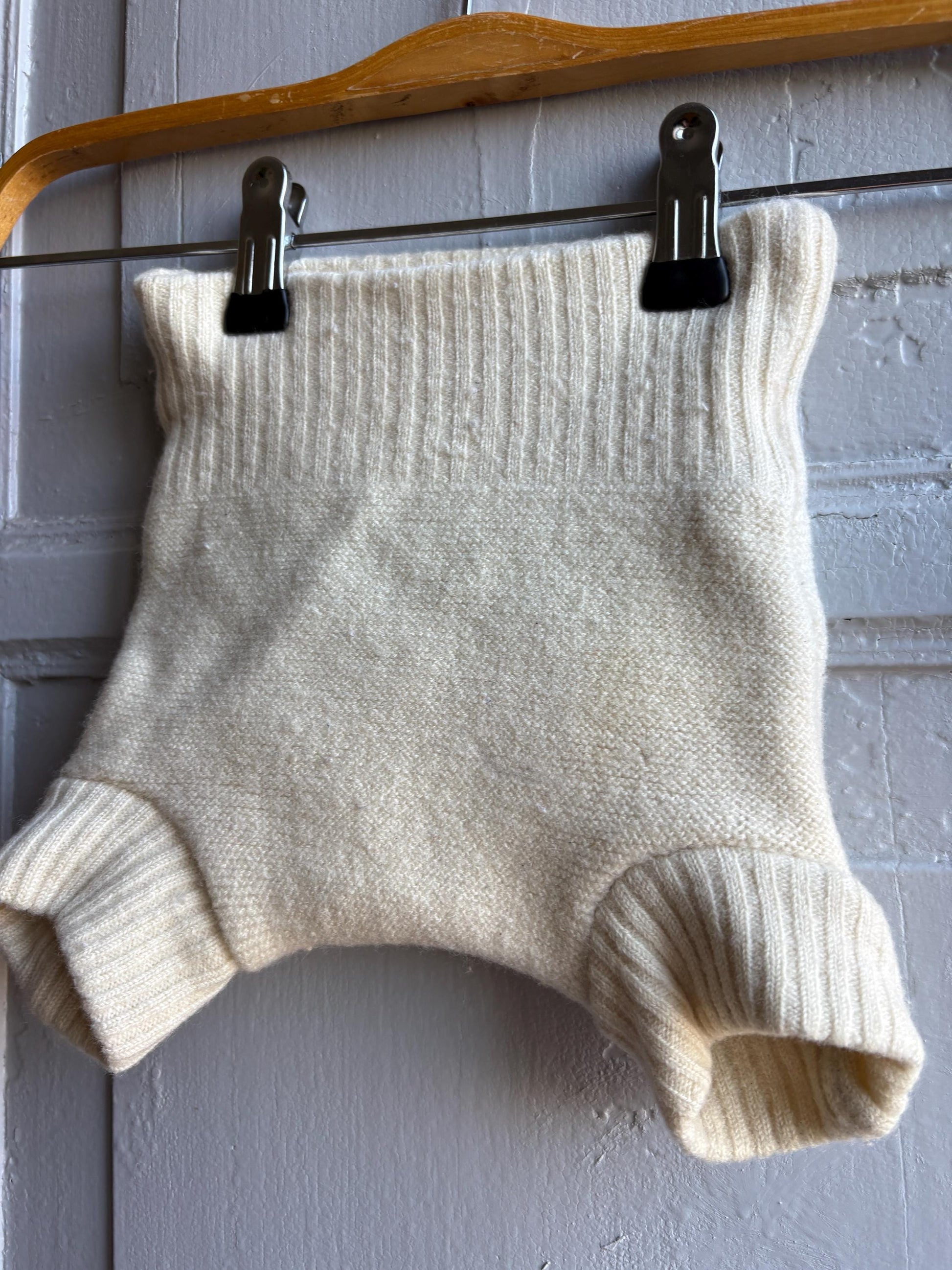 Disana Wool Diaper Cover in Natural Bloomers — additional view 7