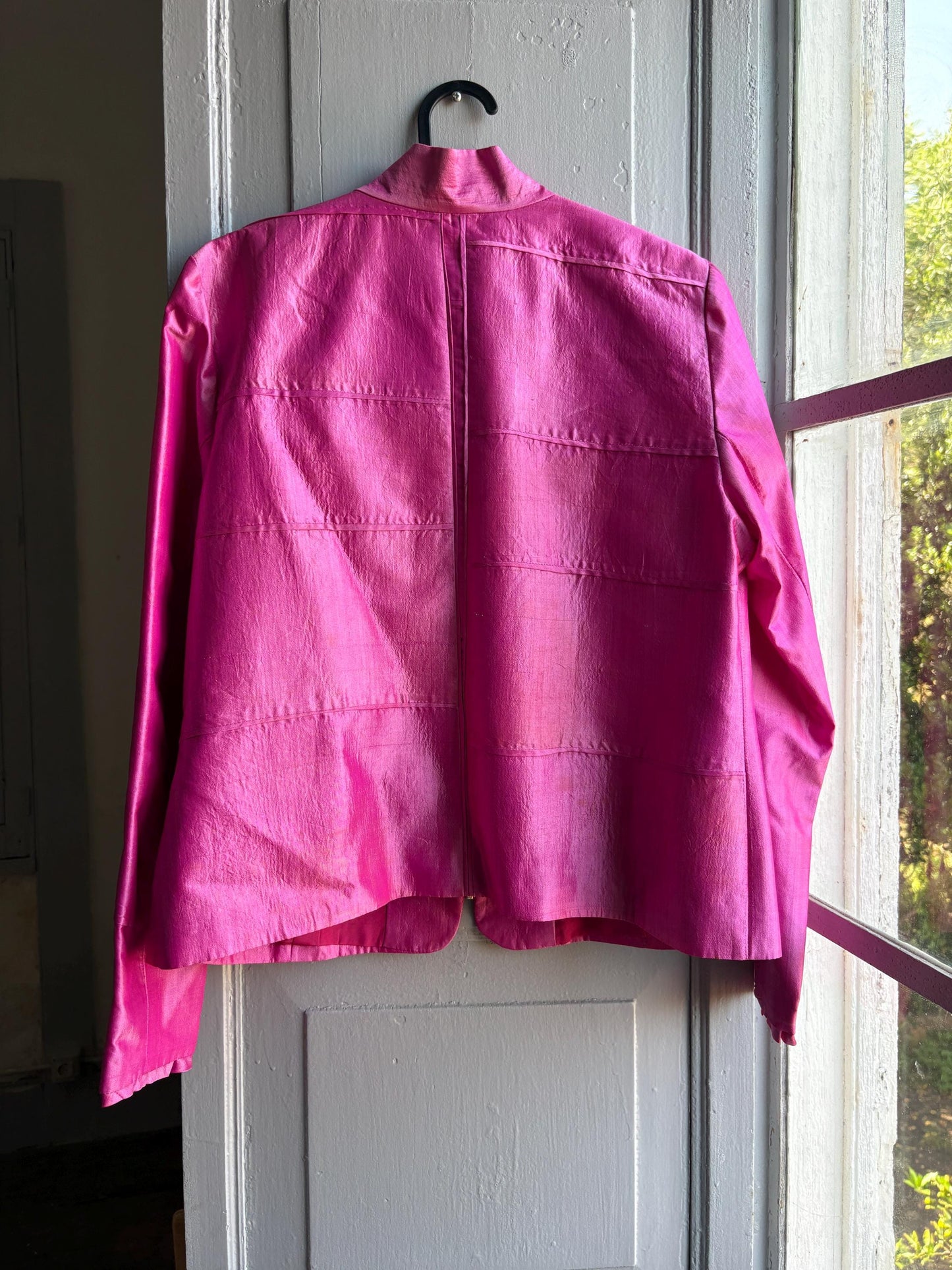 Vintage Fuchsia Y2K Blazer — fabric close-up