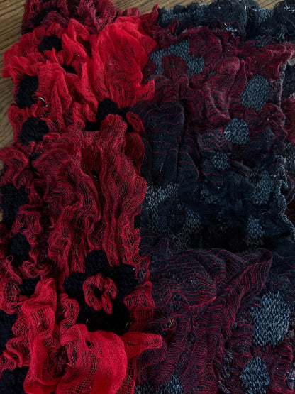 Vintage Red Black Ruffle Loop Scarf — additional view 8