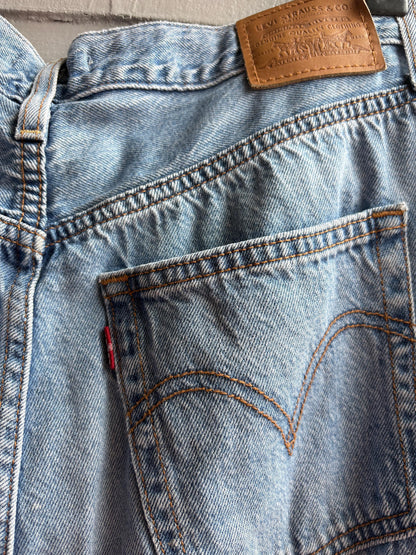 Levi’s Ribcage Straight Ankle Jeans, W31 L 29, Vintage Light Wash Denim High Rise, Y2K Jeans Levi Strauss