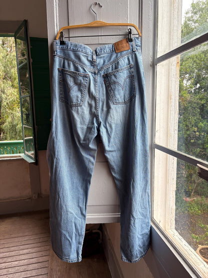 Levi’s Ribcage Straight Ankle Jeans, W31 L 29, Vintage Light Wash Denim High Rise, Y2K Jeans Levi Strauss