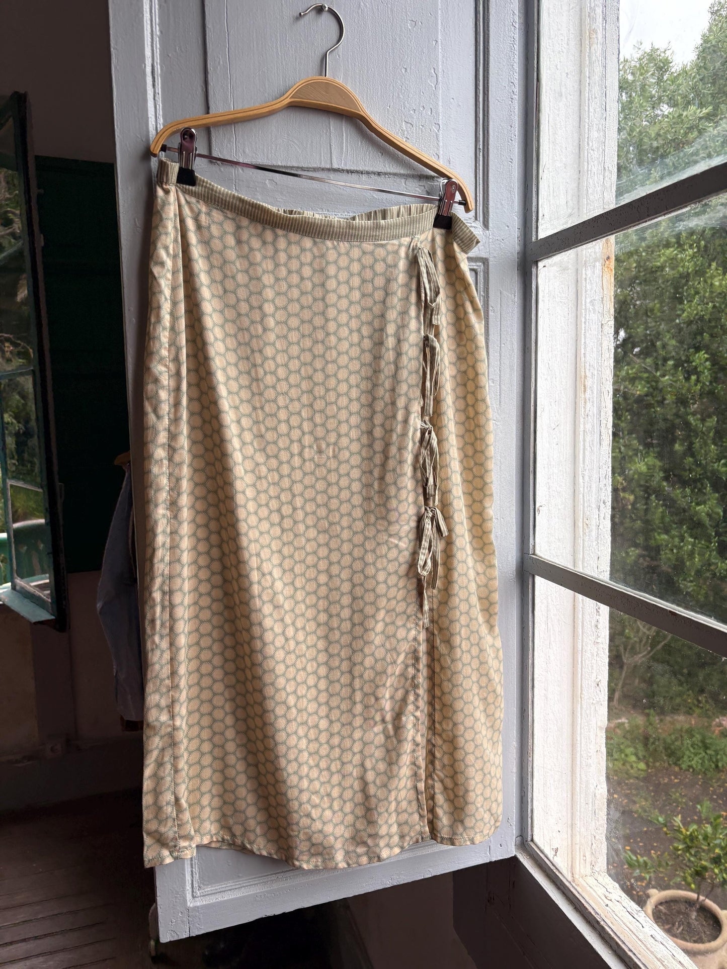 Bohemian Chic Midi Skirt With Side Slit — back view