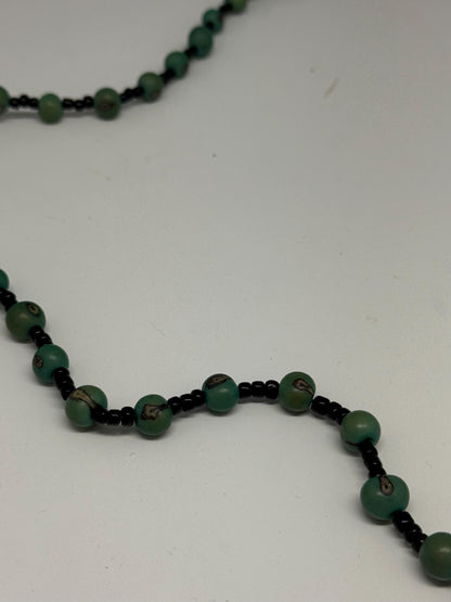 Vintage Green Beaded Seed Necklace — additional view 5