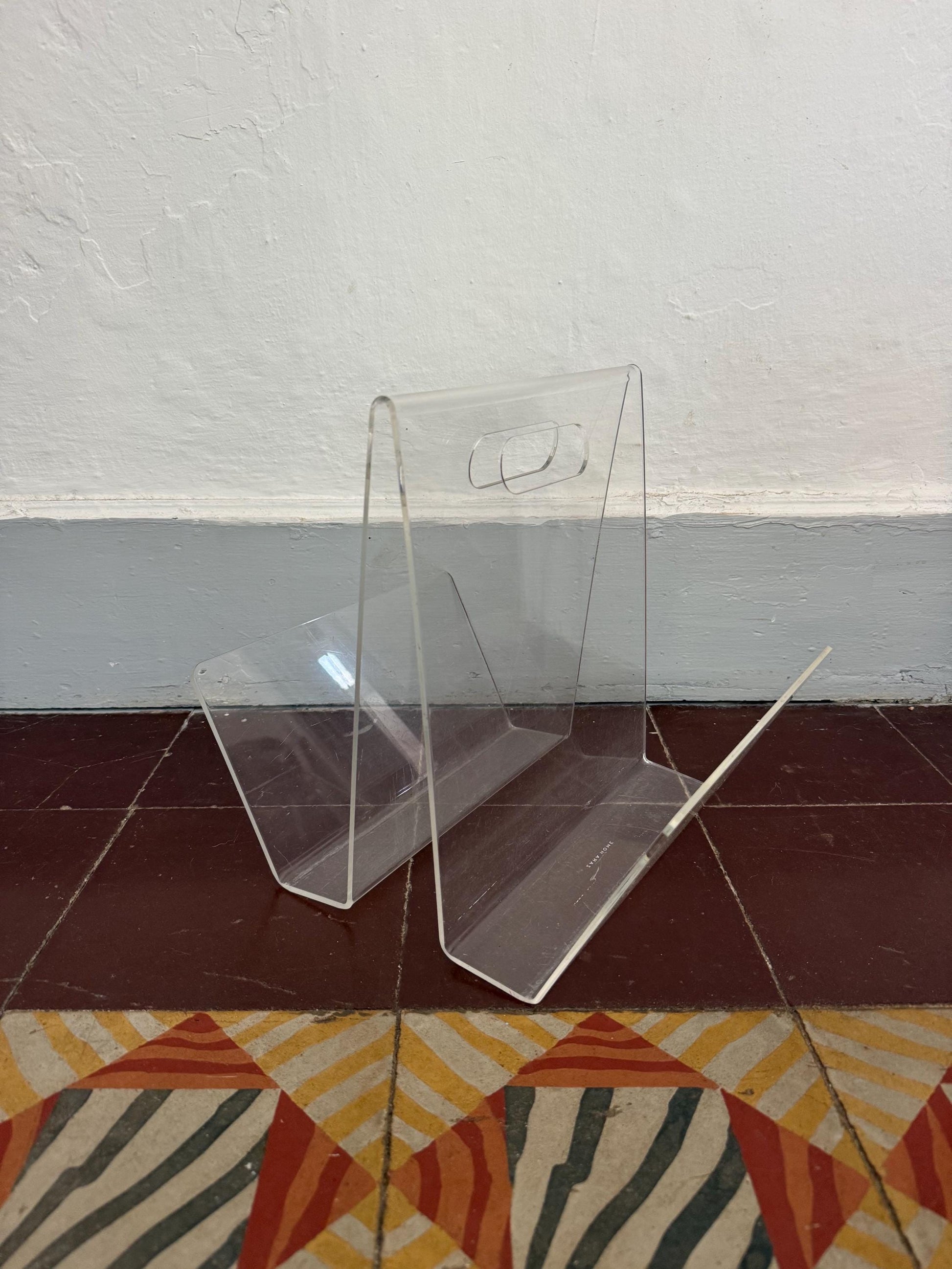 Minimalist Acrylic Magazine Holder With Circular Handle — back view