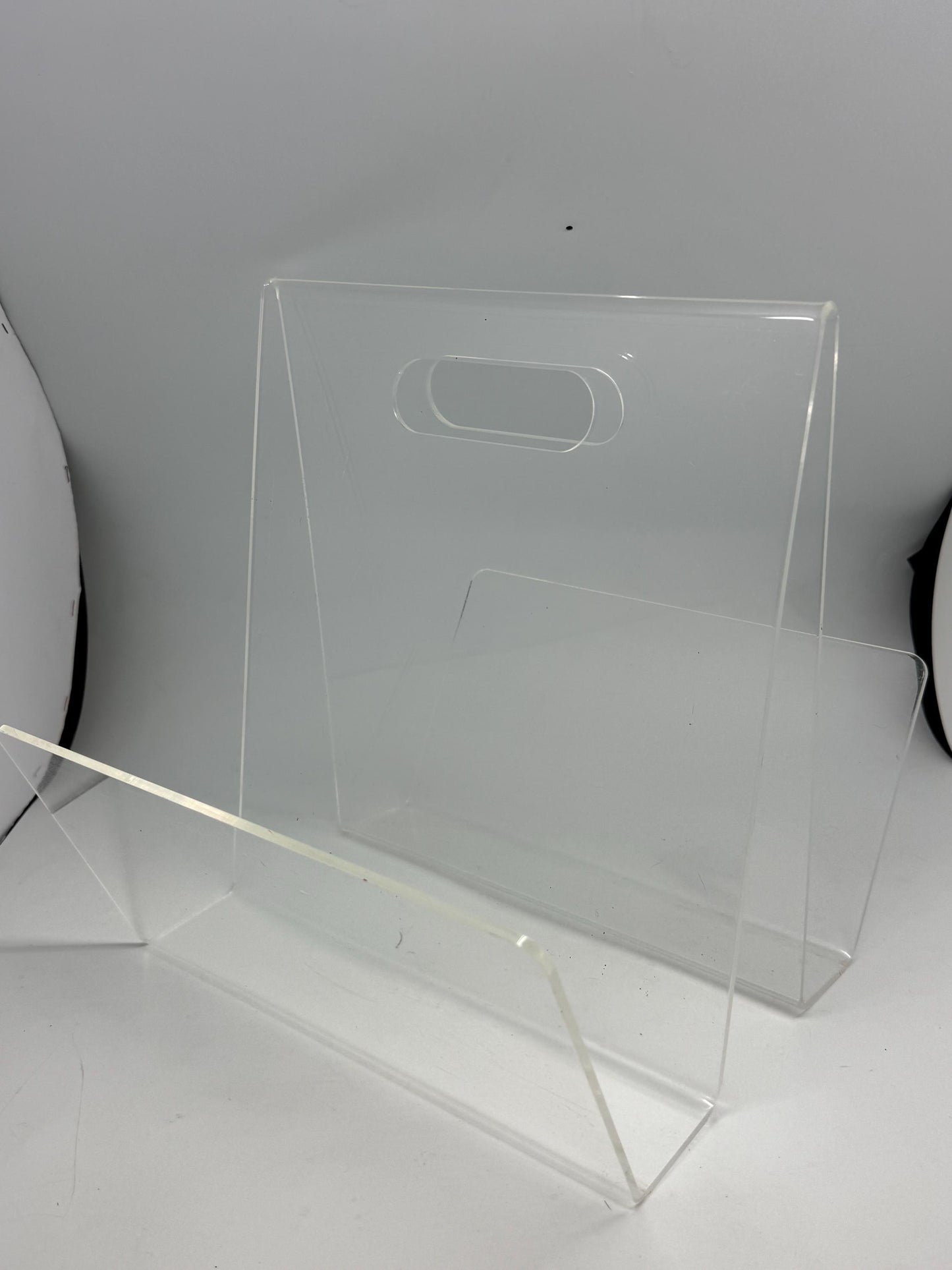 Minimalist Acrylic Magazine Holder With Circular Handle — additional view 13