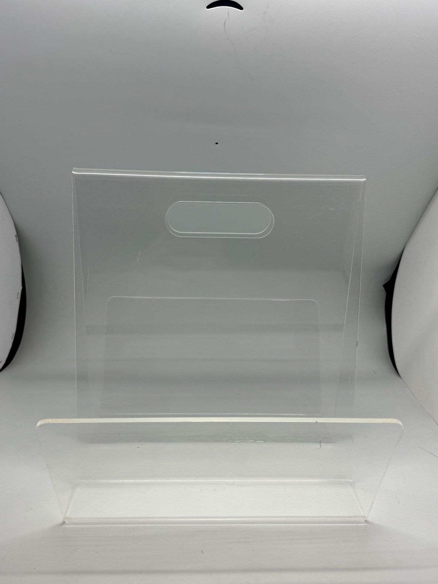 Minimalist Acrylic Magazine Holder With Circular Handle — additional view 16