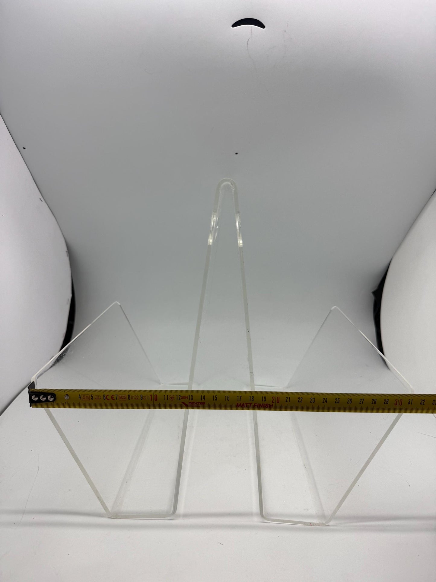 Minimalist Acrylic Magazine Holder With Circular Handle — additional view 20