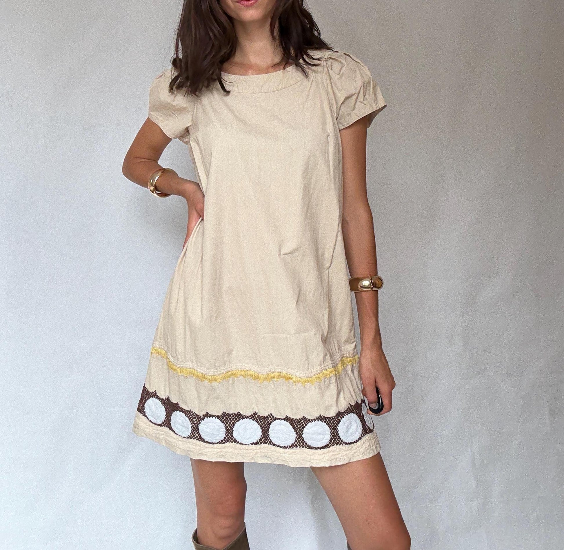 Hoss Intropia Cotton-Silk Beige Mini Dress — detail