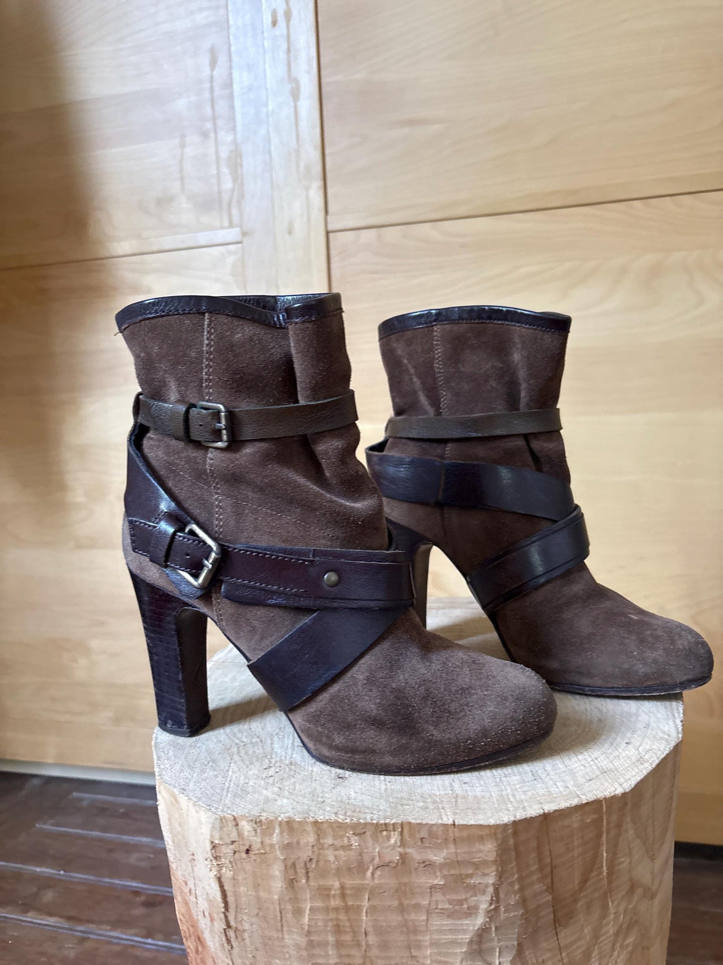 Hoss Intropia Brown Suede Ankle Boots — additional view 11