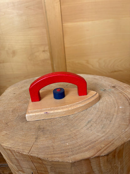 Vintage Wooden Toy Iron For Kids — detail