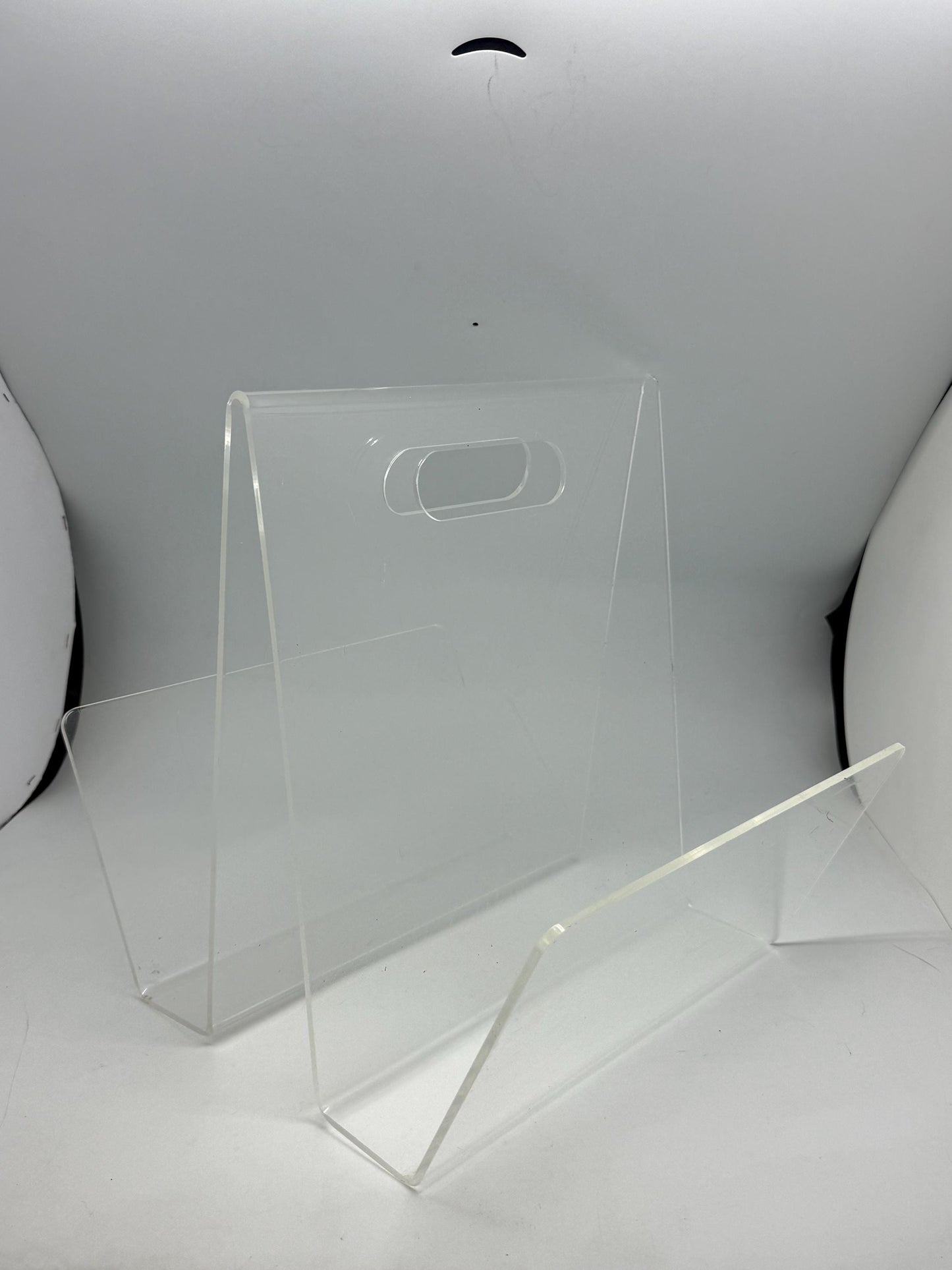 Minimalist Acrylic Magazine Holder With Circular Handle — additional view 14
