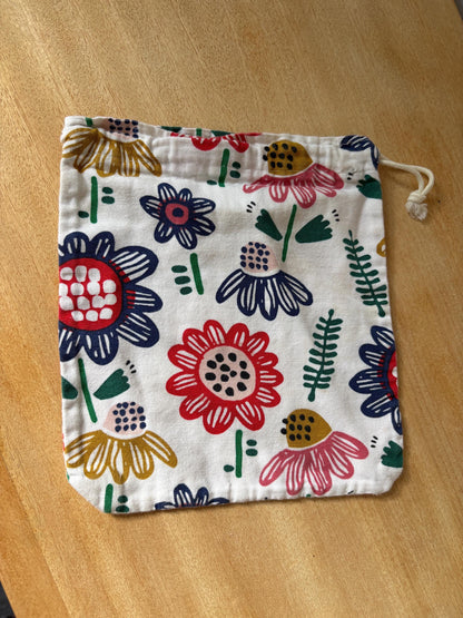 Floral Organic Cotton Drawstring Pouch — detail