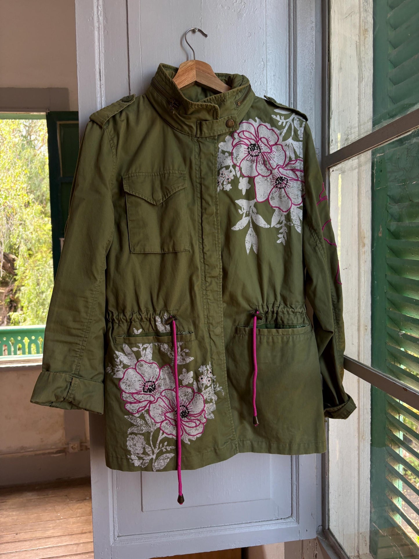 Floral Green Cotton Utility Jacket — additional view 9