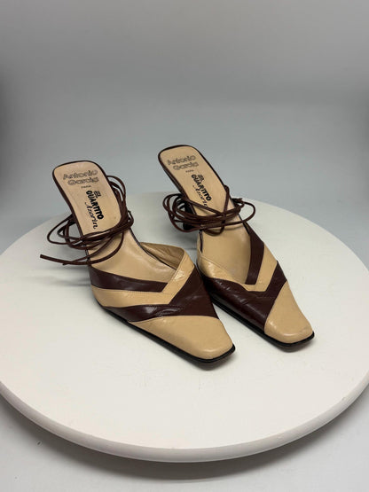Vintage Antonio Garcia Leather Pumps EU 39 | Brown & Cream Y2K Lace-Up Heels | Pointed Toe Spanish Shoes | Artesania Elda