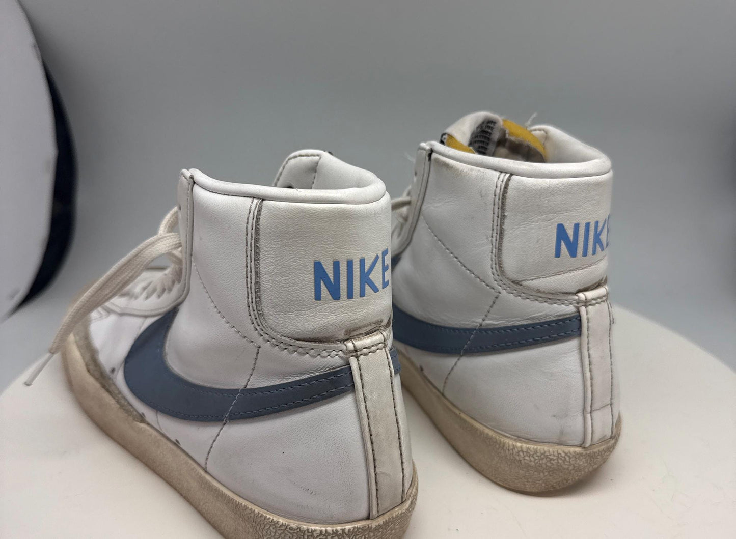 Women’s Nike White Blue High-Top Sneakers – EU 37.5 UK 4 – Distressed Pre-Owned Trainers
