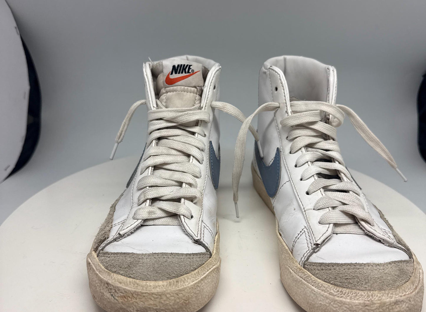 Women’s Nike White Blue High-Top Sneakers – EU 37.5 UK 4 – Distressed Pre-Owned Trainers