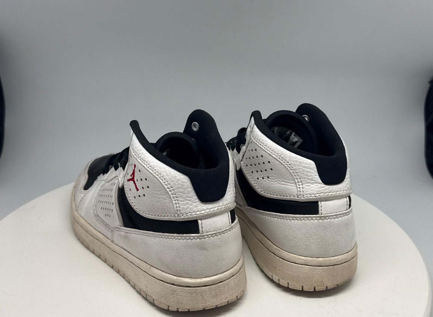 Jordan Access GS AV7941-101 White Black Red Sneakers – Youth 5Y / EU 37.5 – Pre-Owned Jumpman Shoes