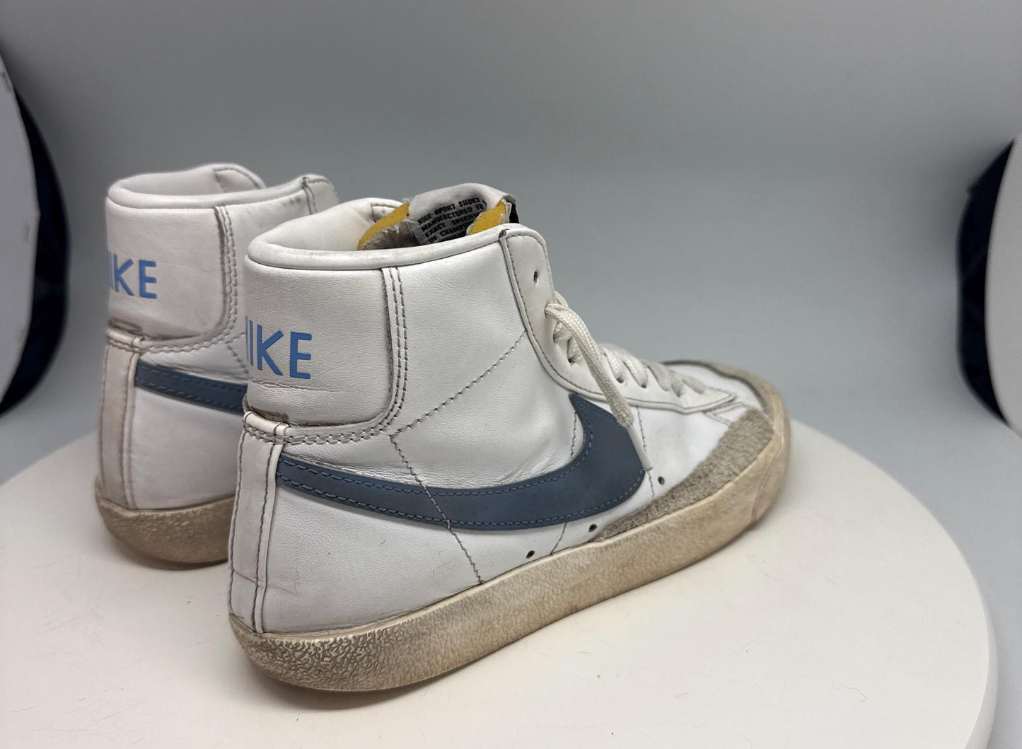 Women’s Nike White Blue High-Top Sneakers – EU 37.5 UK 4 – Distressed Pre-Owned Trainers