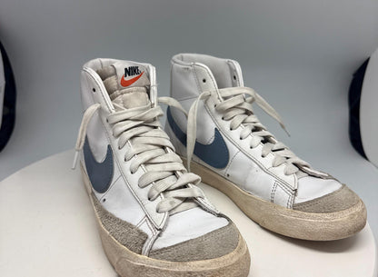 Women’s Nike White Blue High-Top Sneakers – EU 37.5 UK 4 – Distressed Pre-Owned Trainers