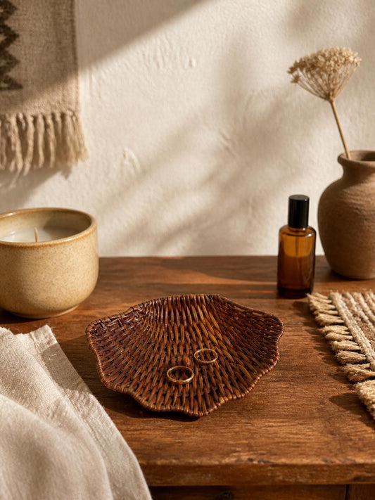 Vintage Rattan Shell Bowl, Small Woven Coastal Trinket Dish, Boho Beach House Decor, 15 cm