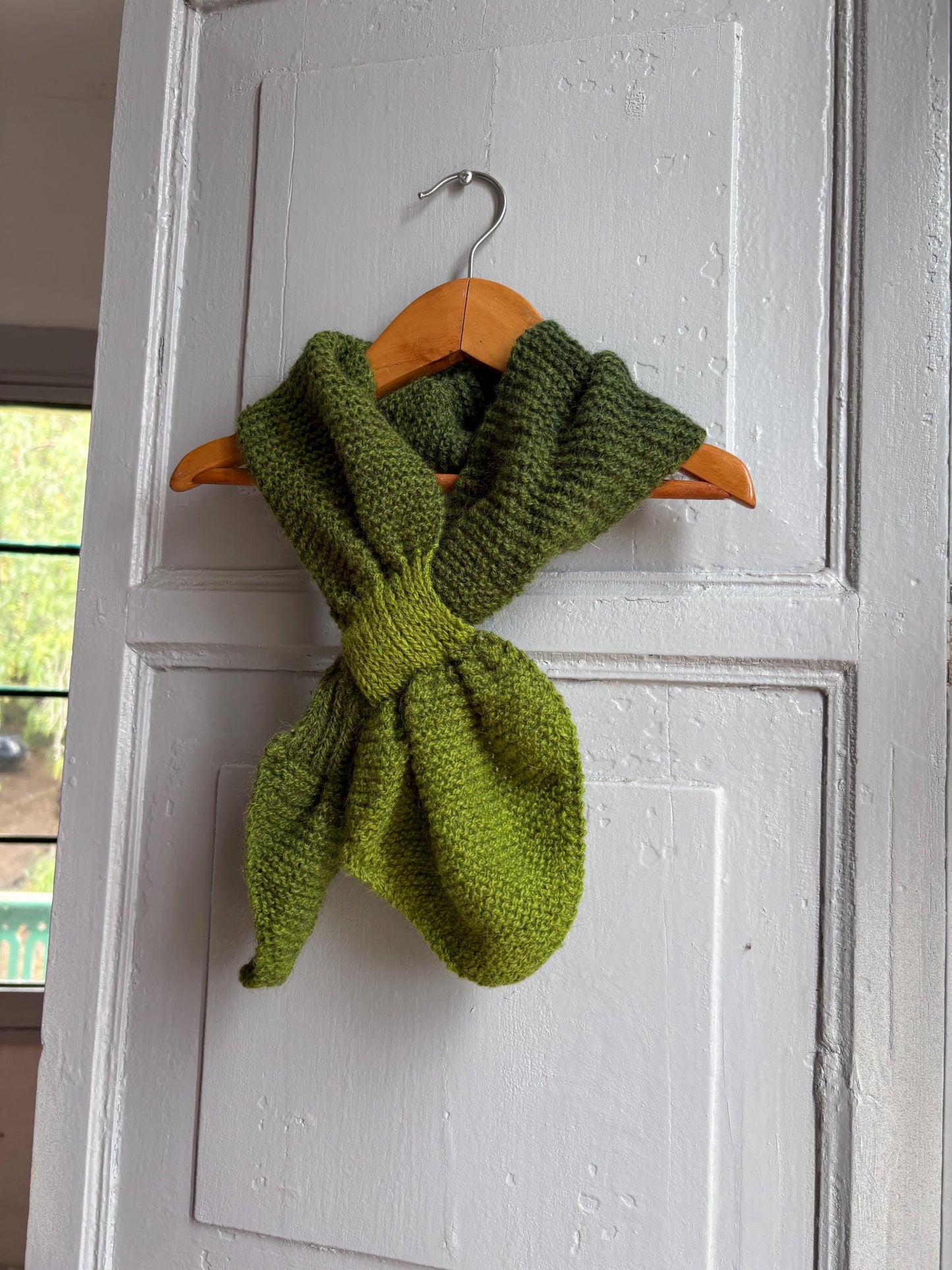 Vintage Wool Scarf, Green Knit Winter Scarf, Waldorf Child Scarf, Sustainable outlander Wool Neck Warmer, Handmade Style, Unisex