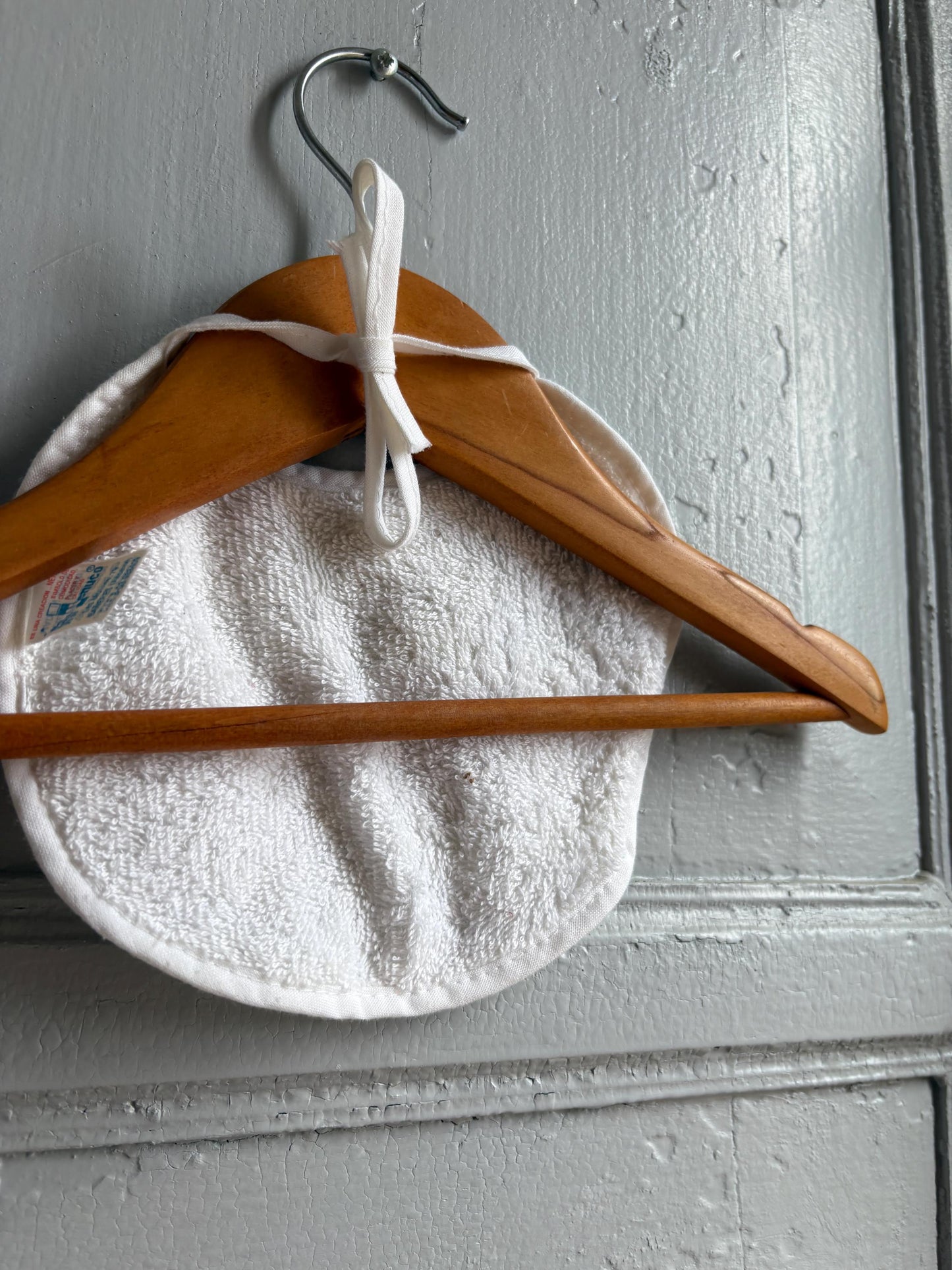 Vintage Baby Bib 100% Cotton, Embroidered Bib Made in Spain, Terry Cloth Baby Bib, Sustainable Baby Gift, Cute Animal Embroidery