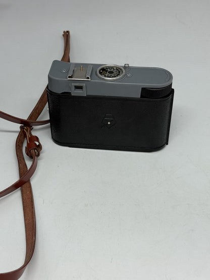 Vintage Camera with Original Carry Bag, Classic Film Camera Set, Retro Photography Collectable, Gift for Camera Lovers