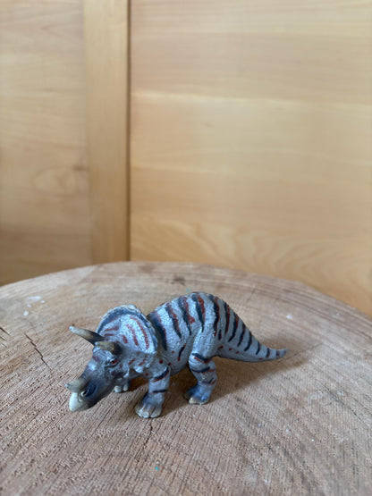 Schleich Triceratops Dinosaur Figure 73527, Kids Toy, Vintage Pre-Loved Dinosaur, 12.5 cm, Collectable Animal Figure